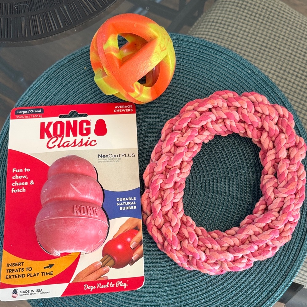 Dog Toy Bundle:KONG Classic,  Rope Ring plus 2.